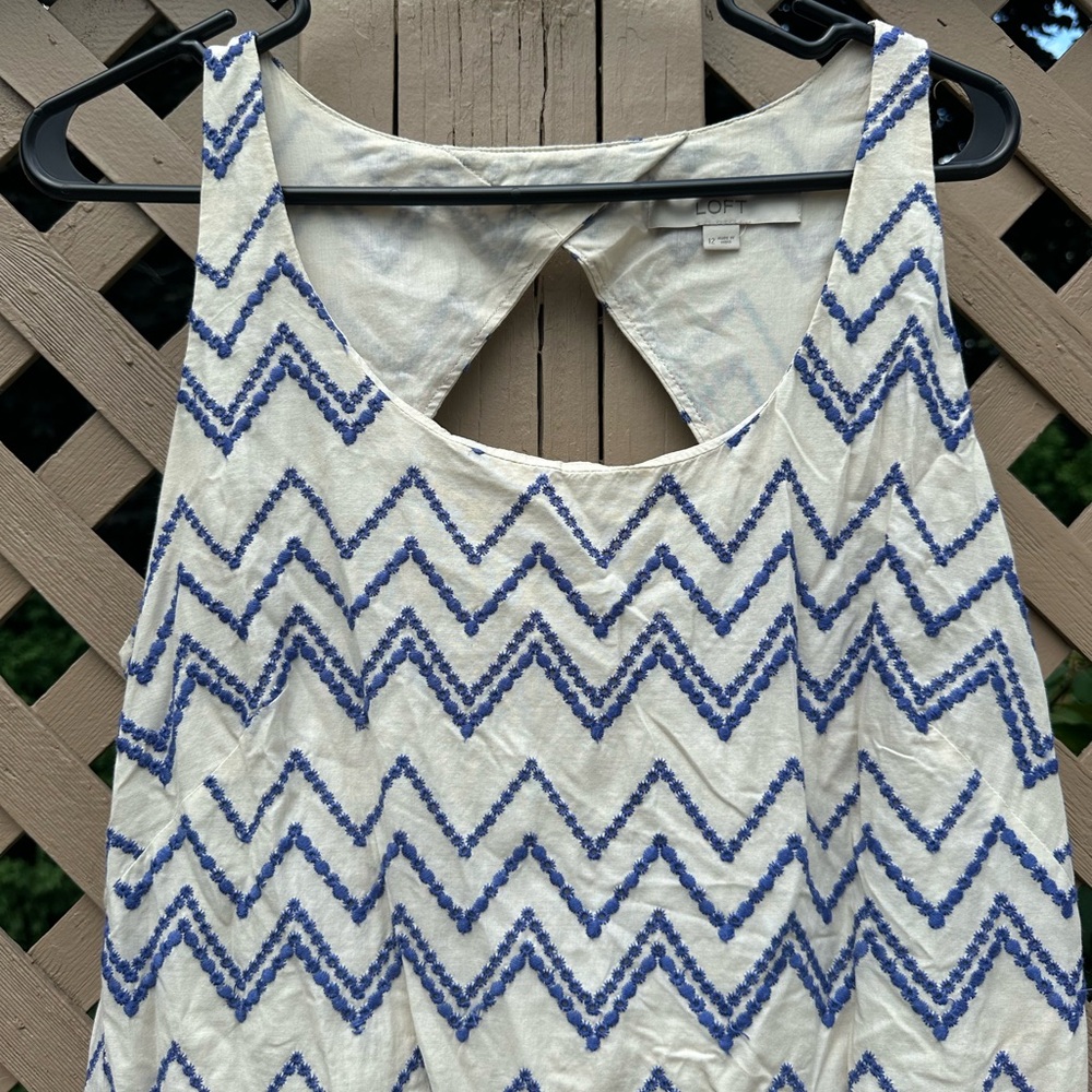 Loft Dress - Picture 2 of 9